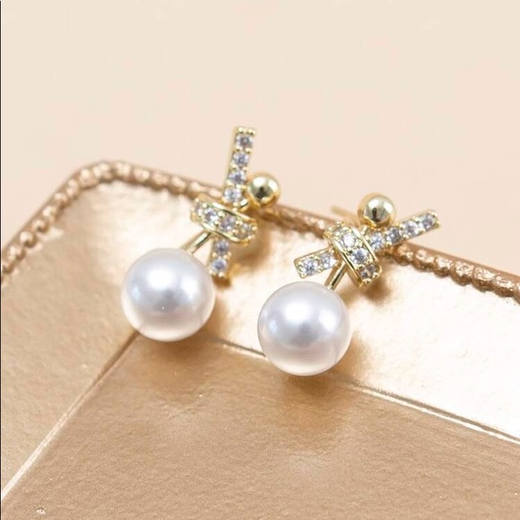 Special deal  Pearl Gold Stud Earring - Picture 3 of 7